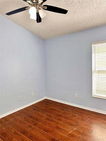 8214 WOODSWORTH DRIVE, Orlando, FL 32817