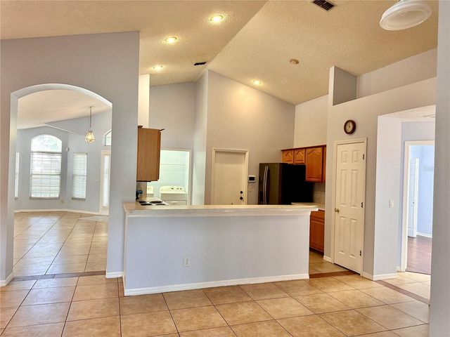 8214 WOODSWORTH DRIVE, Orlando, FL 32817