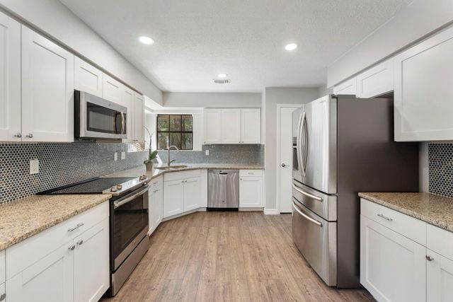 5 Rolling Mill Lane, The Woodlands, TX 77380