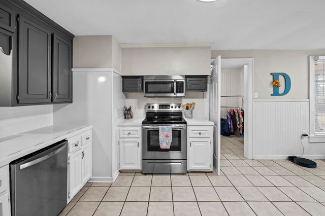 1801 Hill Road, Jacksonville, AR 72076