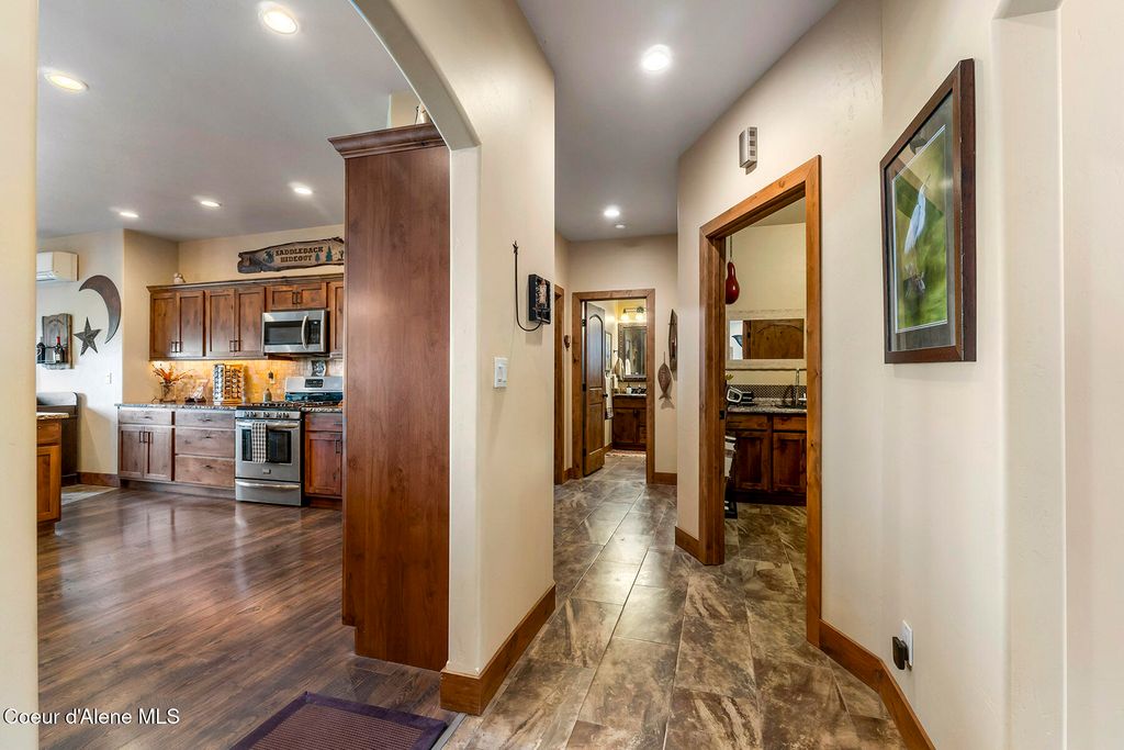 995 S SADDLEBACK DR, Coeur d'Alene, ID 83814 photo 15