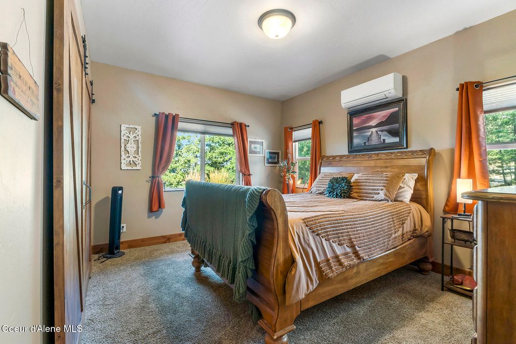 995 S SADDLEBACK DR, Coeur d'Alene, ID 83814 photo 21