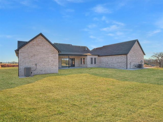 9401 Millstone Court, Arcadia, OK 73007