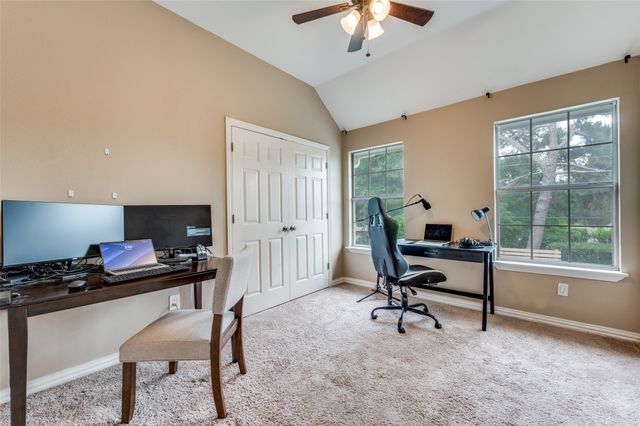 2106 Hunter Place Lane, Arlington, TX 76006