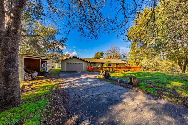 40733 Big Oak Flat Road N, Oakhurst, CA 93644