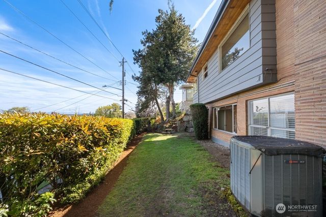 6303 Wilson Avenue S, Seattle, WA 98118