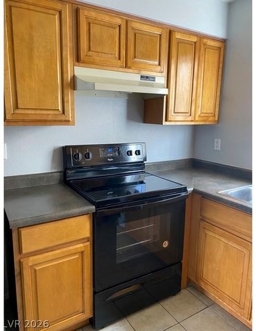 797 East Harmon Avenue 20, Las Vegas, NV 89119