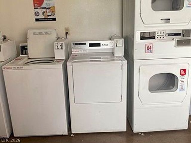 797 East Harmon Avenue 20, Las Vegas, NV 89119