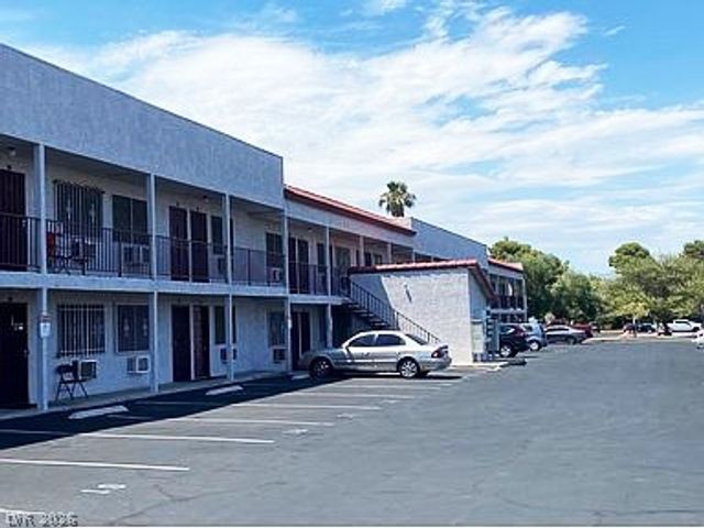 797 East Harmon Avenue 20, Las Vegas, NV 89119
