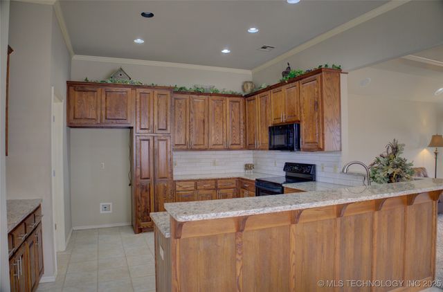 11906 E 99th Street North, Owasso, OK 74055