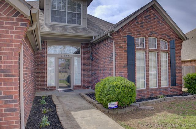 11906 E 99th Street North, Owasso, OK 74055