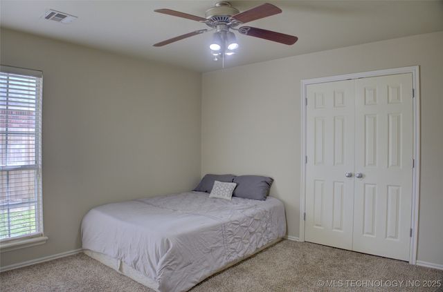 11906 E 99th Street North, Owasso, OK 74055