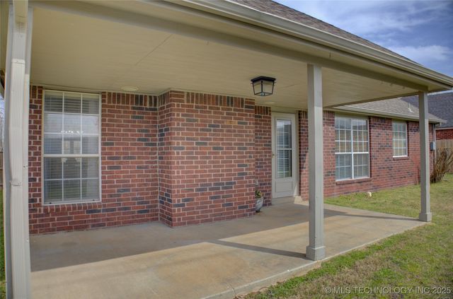 11906 E 99th Street North, Owasso, OK 74055