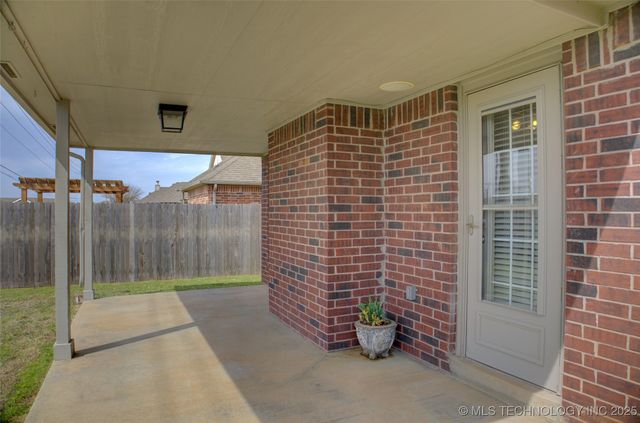 11906 E 99th Street North, Owasso, OK 74055
