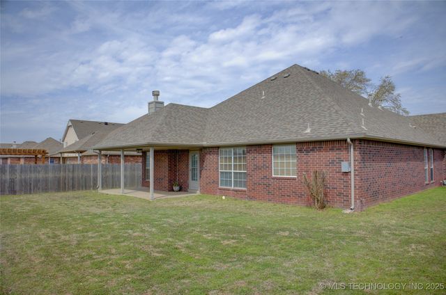 11906 E 99th Street North, Owasso, OK 74055