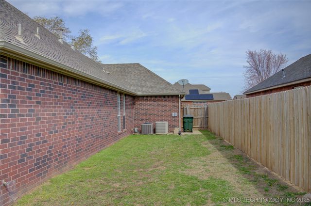 11906 E 99th Street North, Owasso, OK 74055