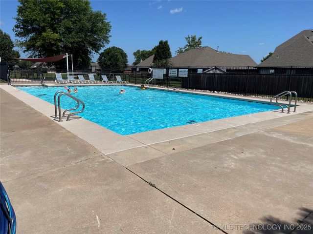 11906 E 99th Street North, Owasso, OK 74055