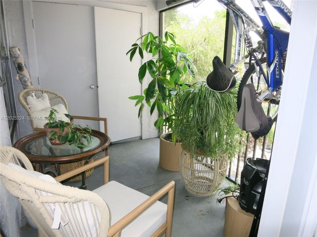 15060 SW 103rd Ter 6203, Miami, FL 33196