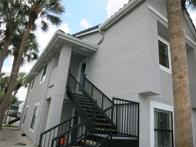 15060 SW 103rd Ter 6203, Miami, FL 33196