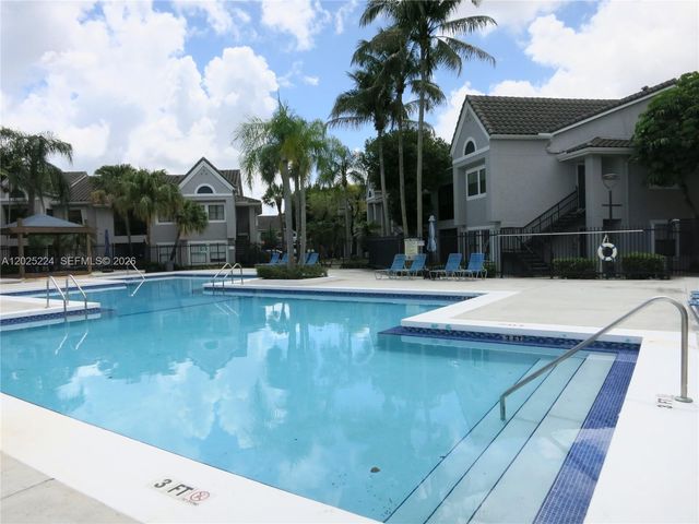 15060 SW 103rd Ter 6203, Miami, FL 33196
