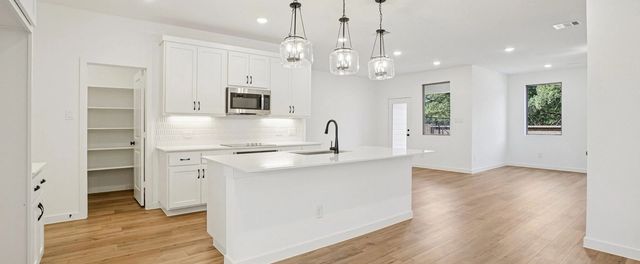 2613 Lost Maples Lane, Dallas, TX 75228