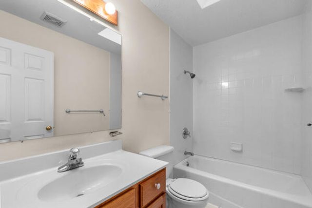 1192 McCormick Lane, Lawrenceburg, KY 40342