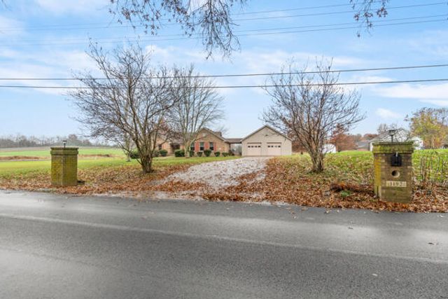 1192 McCormick Lane, Lawrenceburg, KY 40342