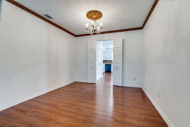 8229 Lullwater Drive, Dallas, TX 75218