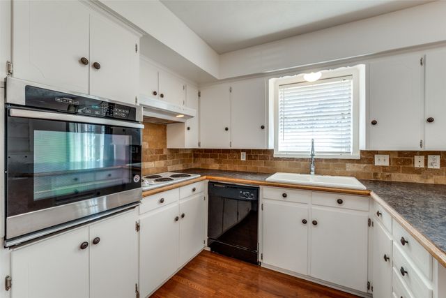 8229 Lullwater Drive, Dallas, TX 75218