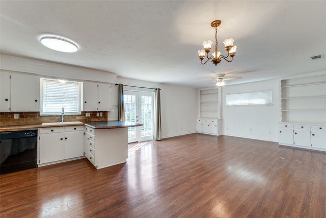 8229 Lullwater Drive, Dallas, TX 75218
