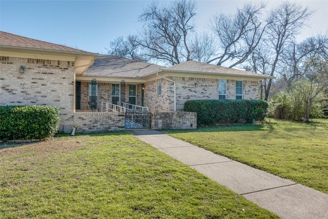 8229 Lullwater Drive, Dallas, TX 75218