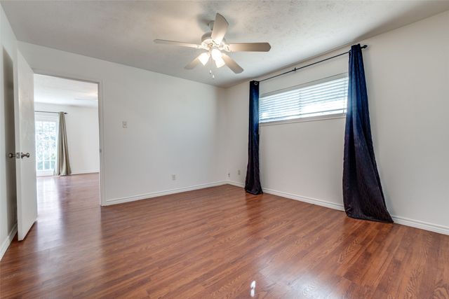 8229 Lullwater Drive, Dallas, TX 75218