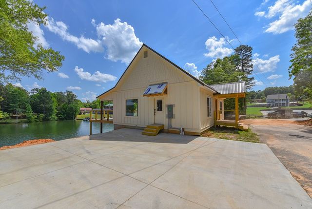 70 Martin Webb Way Point, Iva, SC 29655