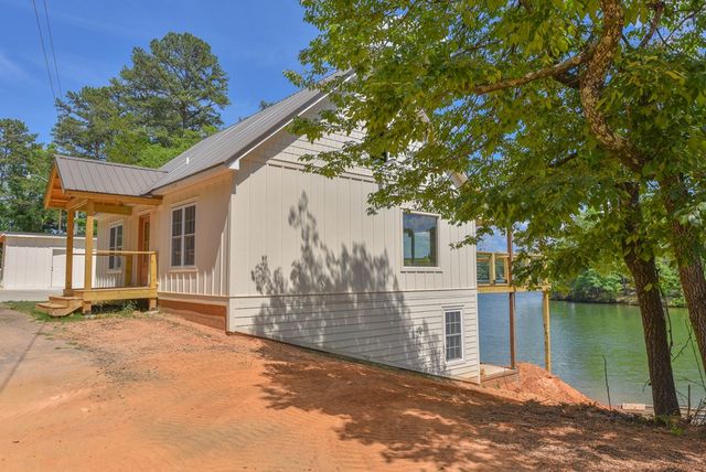 70 Martin Webb Way Point, Iva, SC 29655