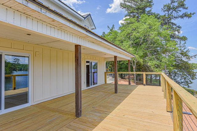 70 Martin Webb Way Point, Iva, SC 29655