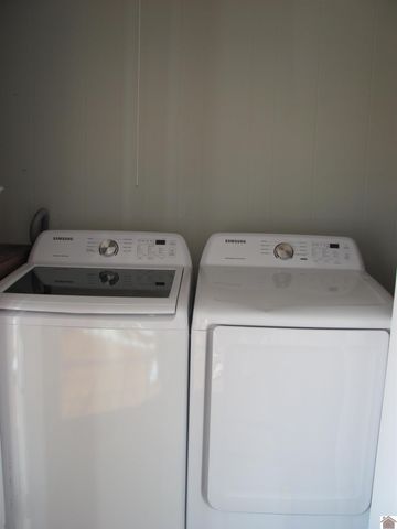 1308 DOGWOOD DR, Mayfield, KY 42066