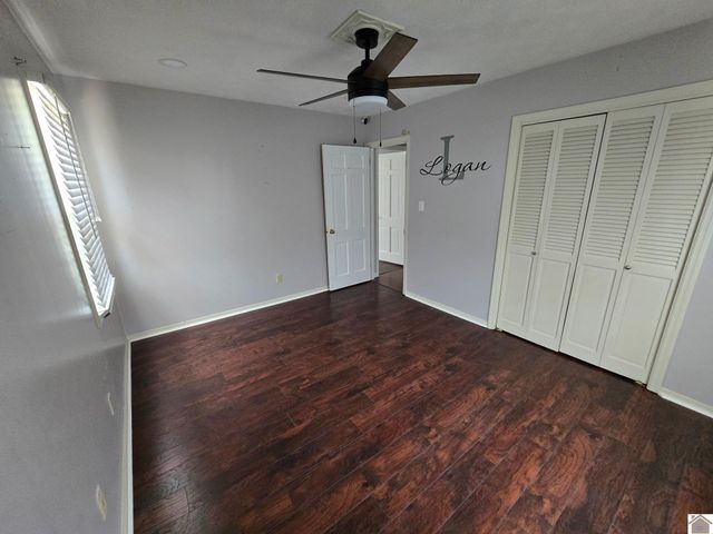 1308 DOGWOOD DR, Mayfield, KY 42066