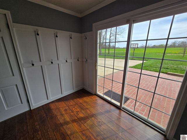 1308 DOGWOOD DR, Mayfield, KY 42066