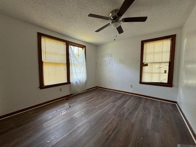 1974 Rhodes Ave, Baton Rouge, LA 70802