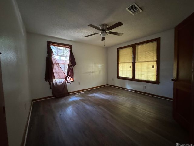 1974 Rhodes Ave, Baton Rouge, LA 70802