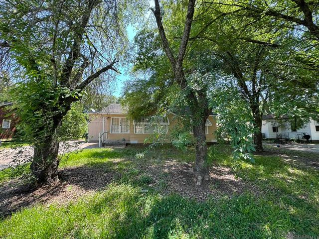 1974 Rhodes Ave, Baton Rouge, LA 70802