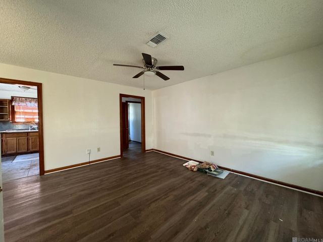 1974 Rhodes Ave, Baton Rouge, LA 70802