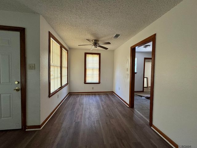 1974 Rhodes Ave, Baton Rouge, LA 70802