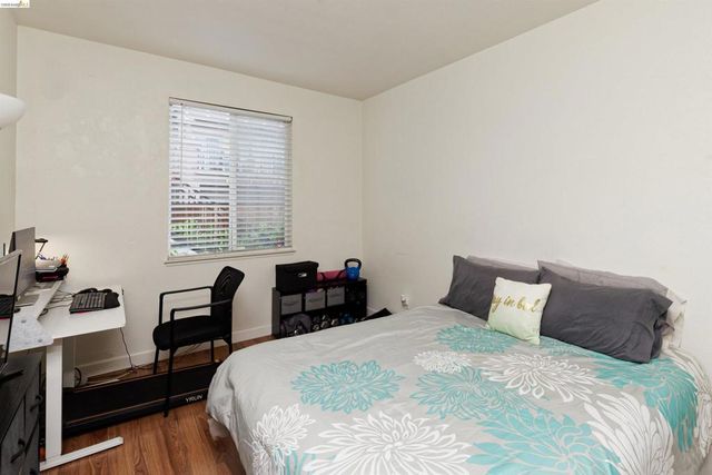 10 10 Leighty Ct 5, Hayward, CA 94541