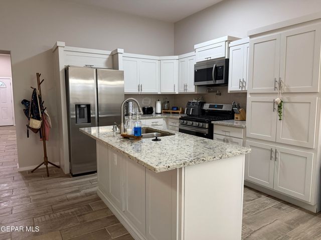13841 Paseo Central Avenue, Horizon City, TX 79928