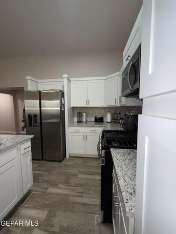 13841 Paseo Central Avenue, Horizon City, TX 79928