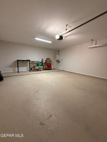 13841 Paseo Central Avenue, Horizon City, TX 79928