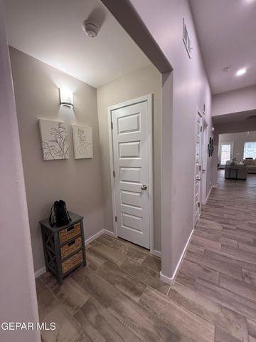 13841 Paseo Central Avenue, Horizon City, TX 79928