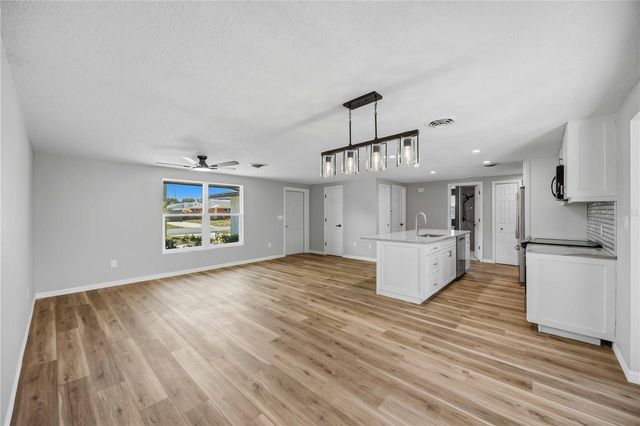 386 CABANA ROAD, Venice, FL 34293
