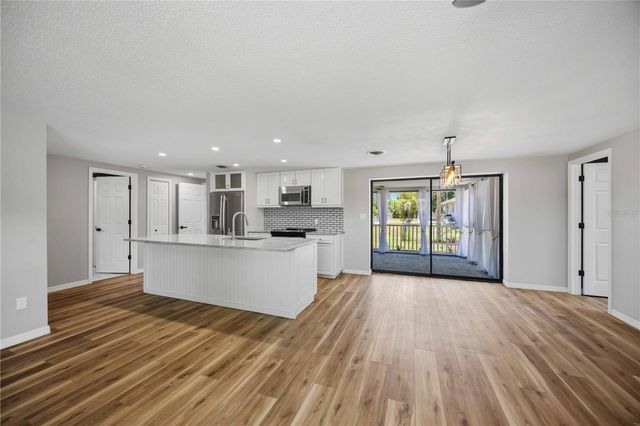 386 CABANA ROAD, Venice, FL 34293